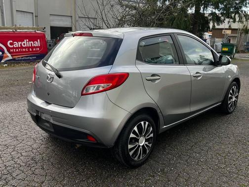 2013 Mazda Mazda2 Sport
