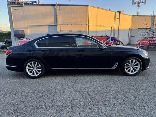 2016 BMW 740 740i 4dr Sedan