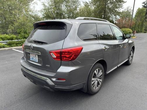 2018 Nissan Pathfinder S