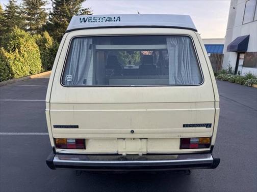 1983 Volkswagen Vanagon Camper 3dr Mini Van