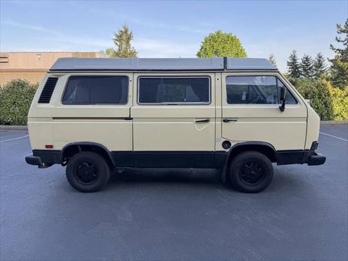 1983 Volkswagen Vanagon Camper 3dr Mini Van