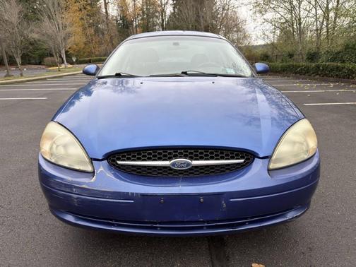 2003 Ford Taurus SE 4dr Sedan