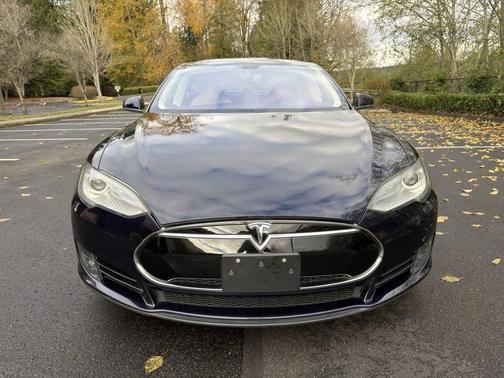2013 Tesla Model S Base