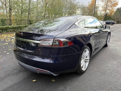 2013 Tesla Model S Base