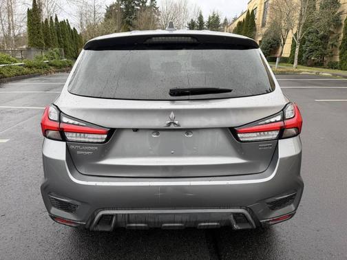 2020 Mitsubishi Outlander SP