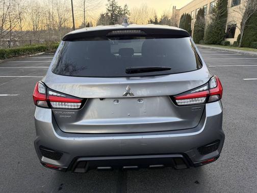 2020 Mitsubishi Outlander SP