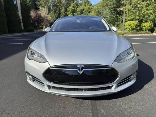2015 Tesla Model S P85D