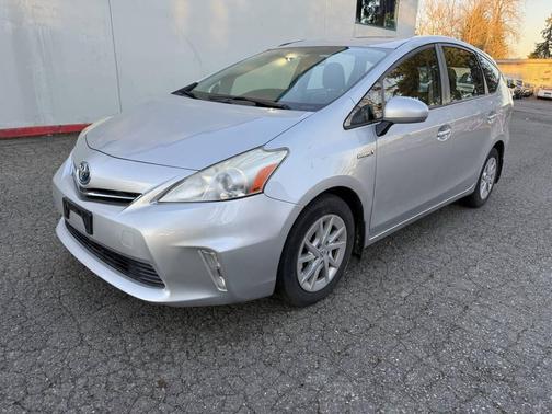 2013 Toyota Prius v Two