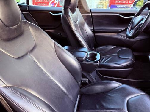 2015 Tesla Model S 70D