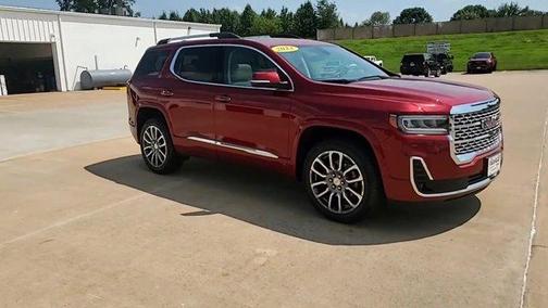 2023 GMC Acadia Denali