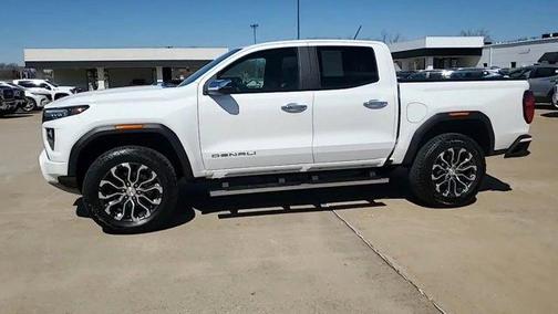 2025 GMC Canyon Denali