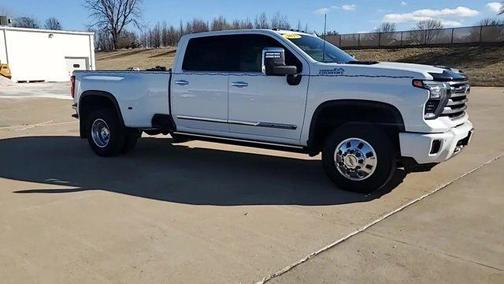 2025 Chevrolet Silverado 3500 High Country
