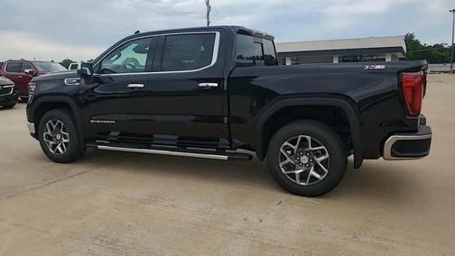 Onyx Black 2026 GMC Sierra 1500 SLT