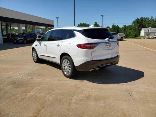 Photo 3 of 18 of 2019 Buick Enclave Essence