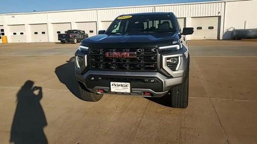2023 GMC Canyon AT4