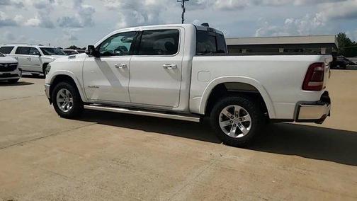 Bright White Clearcoat 2020 RAM 1500 Laramie