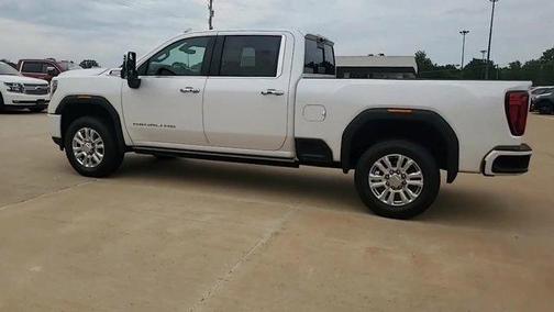White Frost Tri-Coat 2021 GMC Sierra 2500 Denali