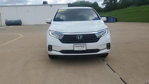 White 2023 Honda Odyssey Touring
