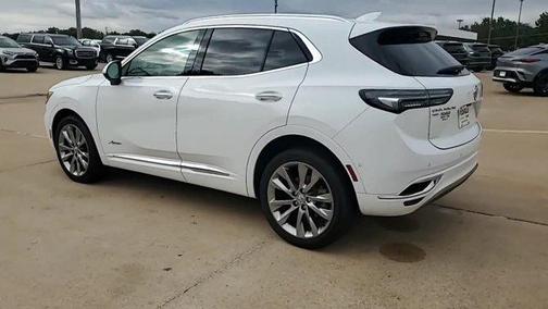 Summit White 2022 Buick Envision Avenir