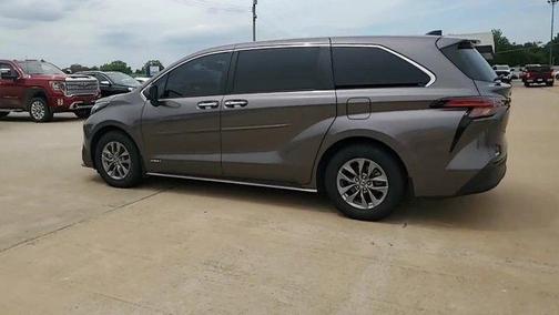 Gray 2021 Toyota Sienna XLE