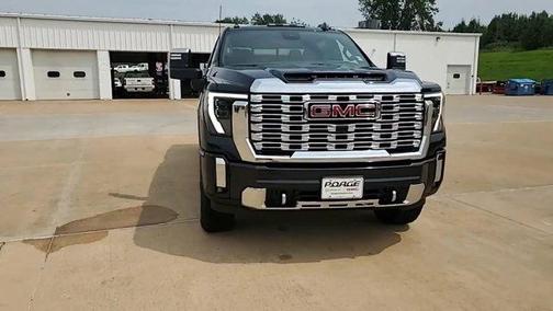 2025 GMC Sierra 2500 Denali