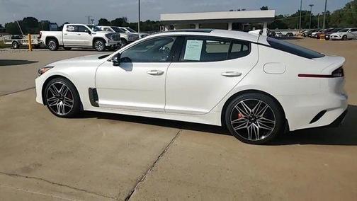 2023 Kia Stinger GT2