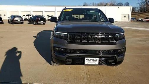 2023 Jeep Grand Wagoneer Series III