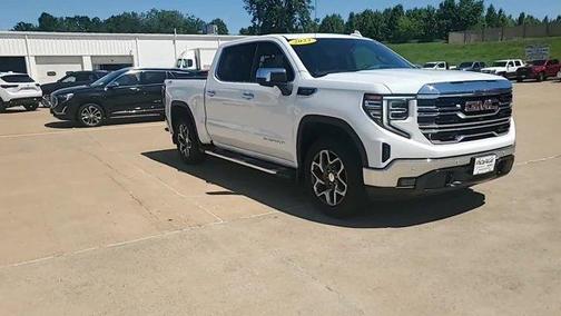 Summit White 2023 GMC Sierra 1500 SLT