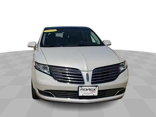 2019 Lincoln MKT Standard