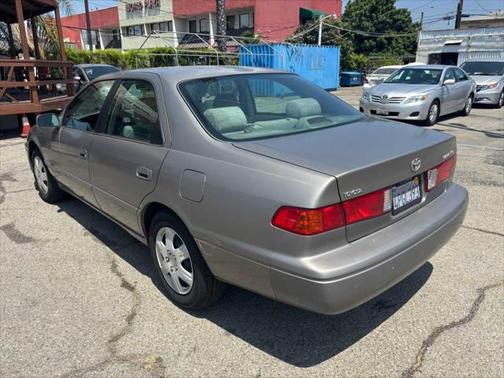 2001 Toyota Camry LE