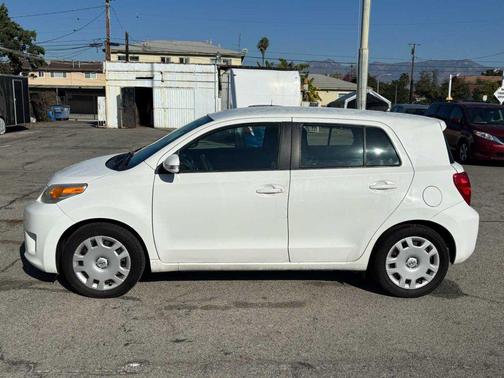 2009 Scion xD XD 4 DOOR HATCHBACK 1.8L 4 CYL