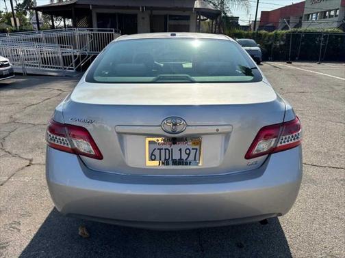 2011 Toyota Camry LE