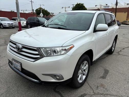 2012 Toyota Highlander SE