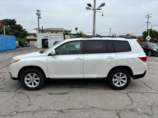 2012 Toyota Highlander SE