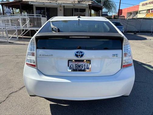 2010 Toyota Prius III