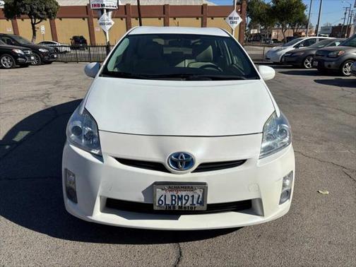 2010 Toyota Prius III