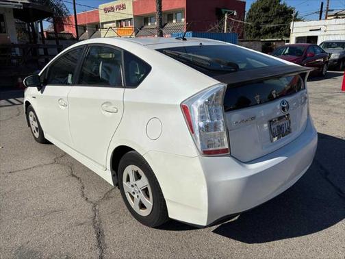 2010 Toyota Prius III