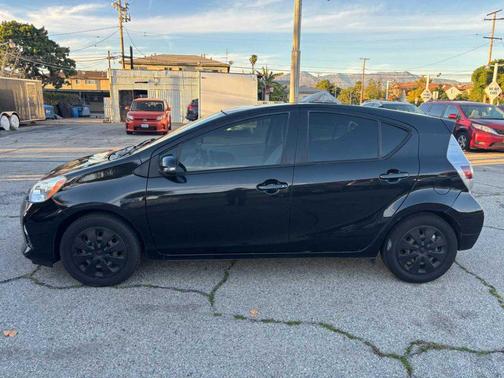 2014 Toyota Prius c Two