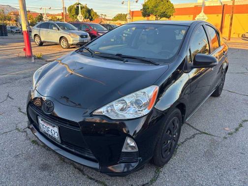 2014 Toyota Prius c Two