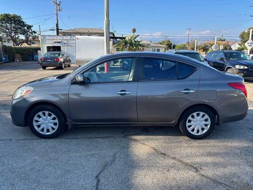 2012 Nissan Versa 1.8 S