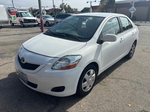 Polar White 2009 Toyota Yaris 4dr Sdn Auto S (Natl)