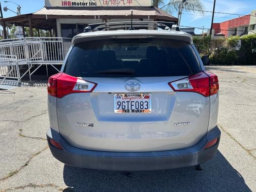 Classic Silver Metallic 2013 Toyota RAV4 FWD 4dr Limited (Natl)