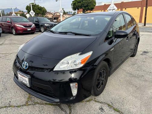 2012 Toyota Prius 5dr HB Two (Natl)