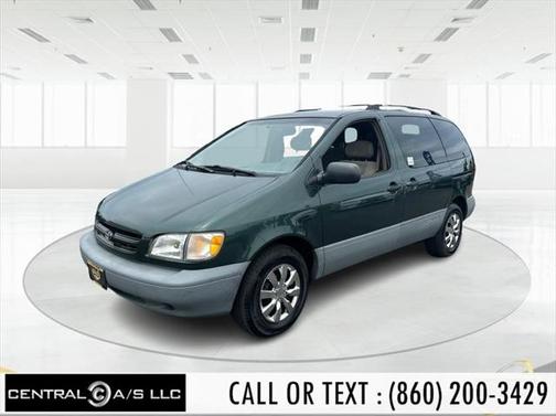 2000 Toyota Sienna LE