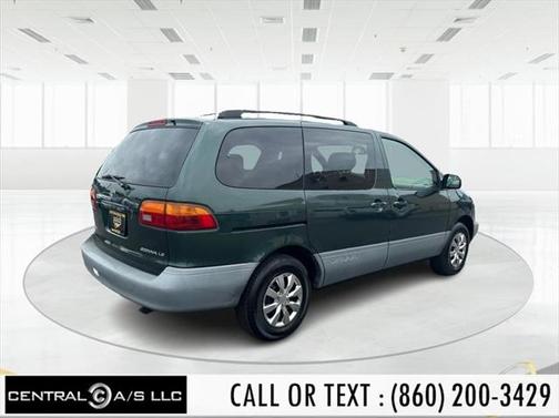 2000 Toyota Sienna LE