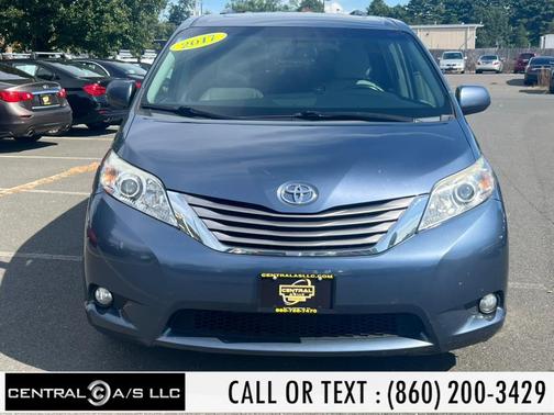 2017 Toyota Sienna XLE Premium