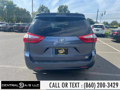 2017 Toyota Sienna XLE Premium