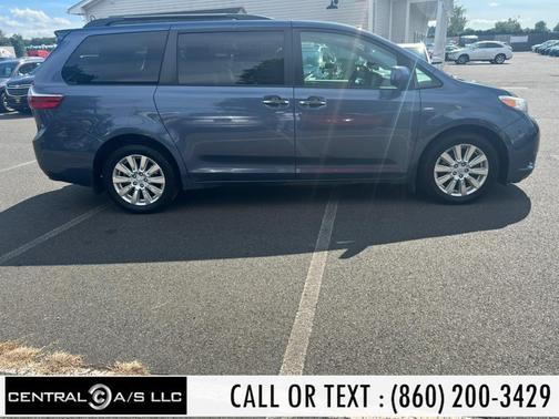 2017 Toyota Sienna XLE Premium