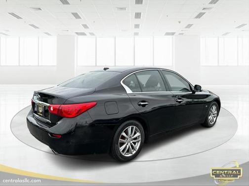 2015 INFINITI Q50 Premium