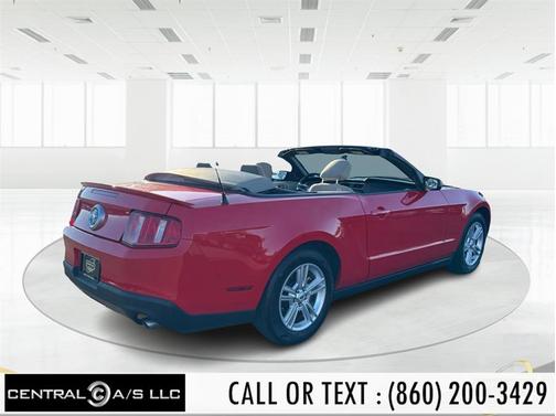 2011 Ford Mustang V6
